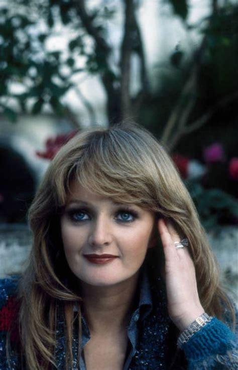 30 Fabulous Photos of Bonnie Tyler in the 1970s and 1980s